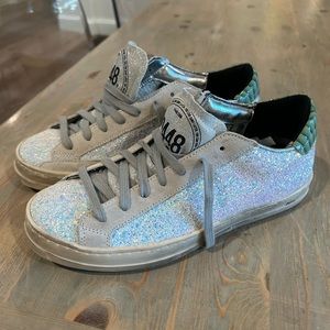 Brand new P448 John white glitter never worn